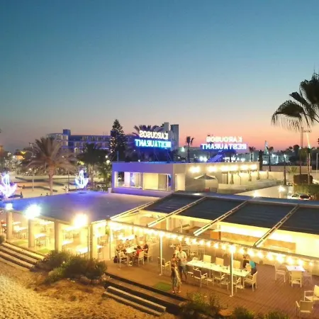 شقة فندقية Karousos 4*