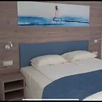 Apartmanhotel Karousos 4*