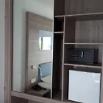 Karousos Apartmanhotel Ajía Nápa