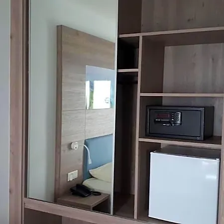 Karousos Aparthotel Ayia Napa