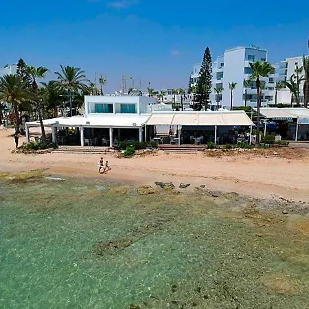 Karousos Aparthotel 4*