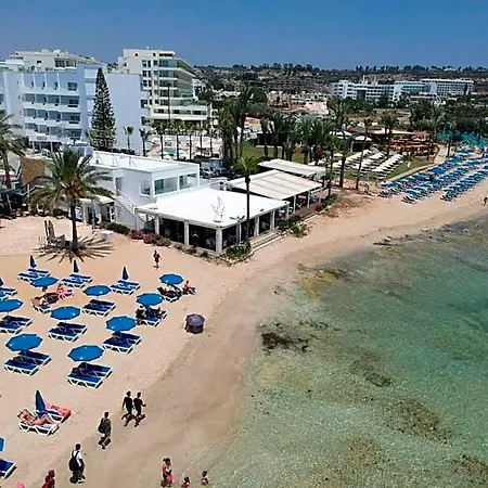 Karousos Aparthotel 4*