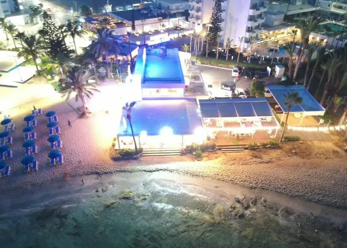 Karousos Aparthotel Ayia Napa
