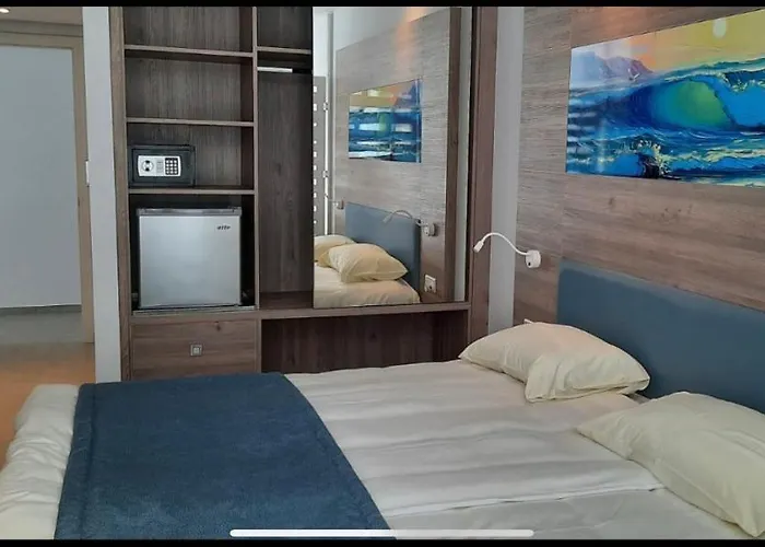 Karousos Aparthotel Ayia Napa