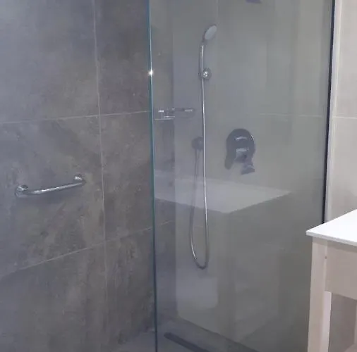 Aparthotel Karousos 4*