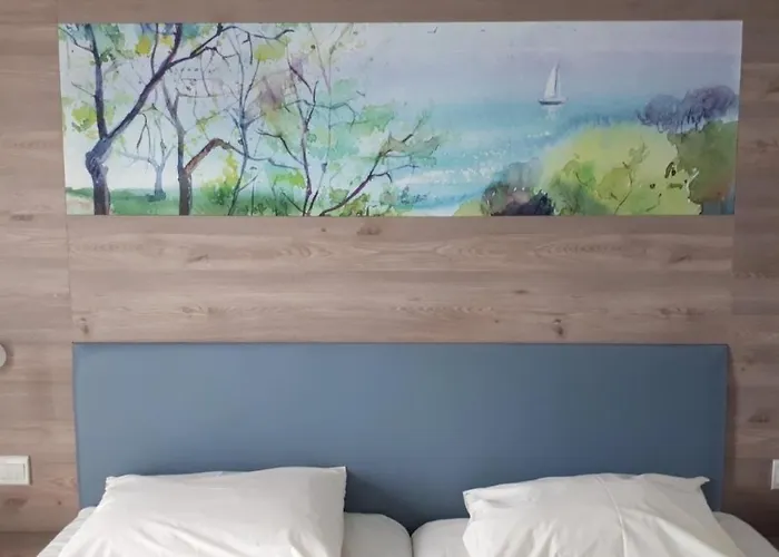 Aparthotel Karousos 4*